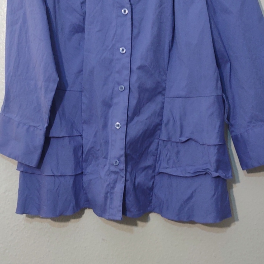 SLIGHTLY USED ALFANI DRESS SHIRT BLUE WITH MISSING BELT - Picture 4 of 8